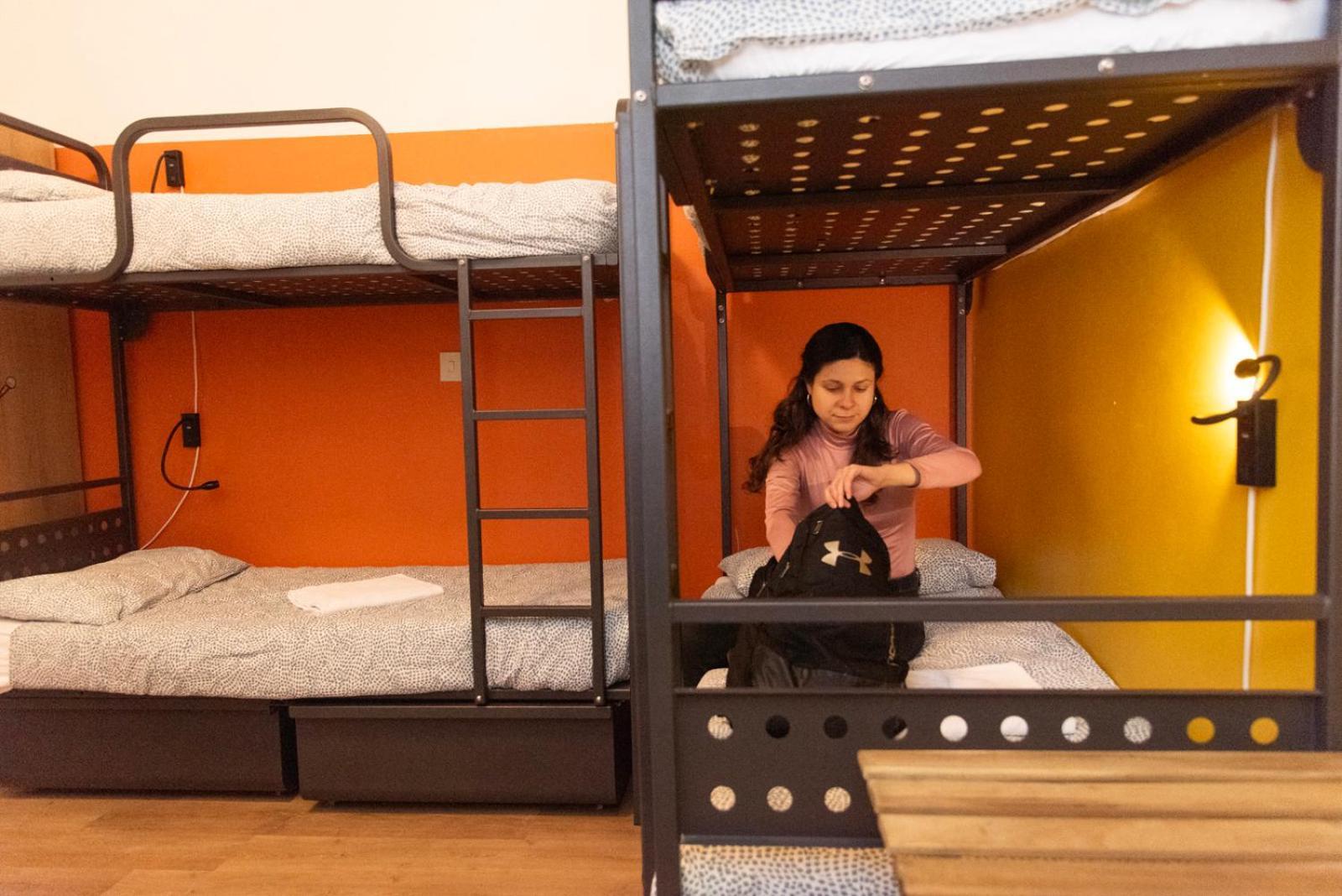 Sunflower Beach Backpacker Hostel & Bar Rimini Bagian luar foto